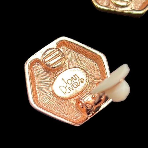Joan Rivers Clip on Earrings Hexagon Copper Tone Signed Vintage Fashion Jewelry - Picture 5 of 6